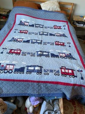Authentic kids cotton train 🚂 quilt double/queen